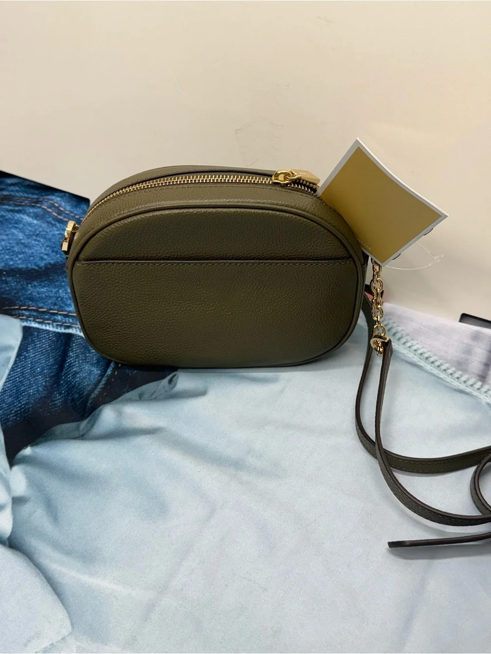 (new+tag) MICHAEL KORS Leather Olive Green Dome Camera Crossbody Gold Hardware